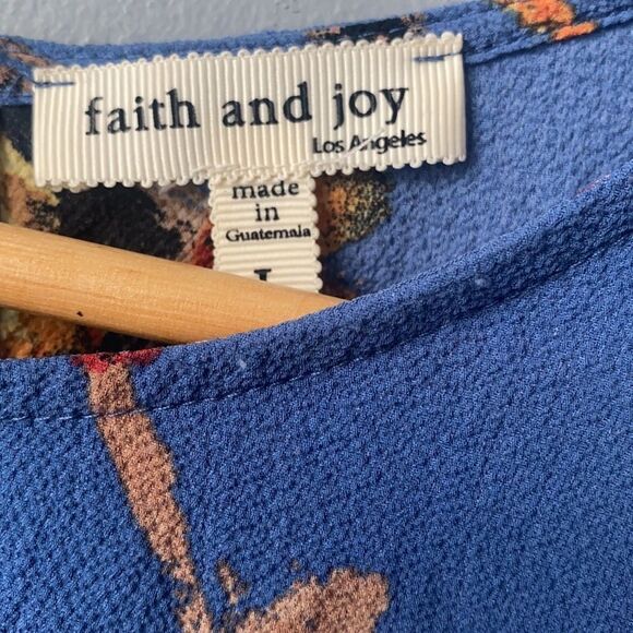 🌸Faith & Joy Floral  Bell Sleeve Blouse🌸 - Picture 7 of 7